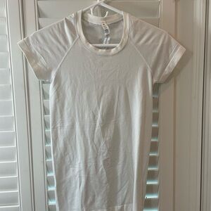 Lululemon White Short Sleeve Athletic Top